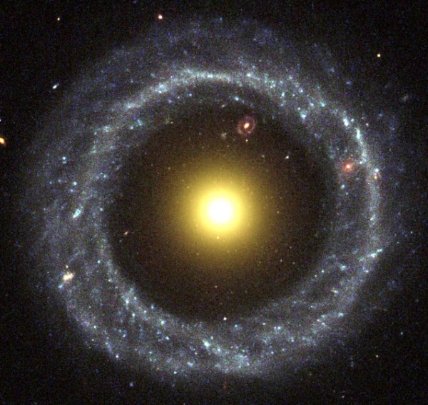 Hoag's object Hoag's object